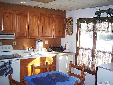 3rd image of 110 Greenbelt Ln