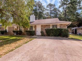 3009 Manor Ln APT B, Huntsville, TX 77340