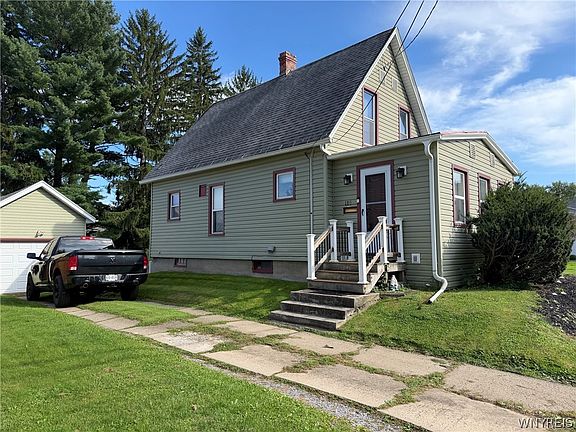 2nd image of 130 N 21st St