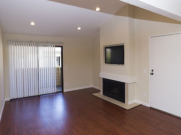 5th image of 9209 Village Glen Dr Unit 244