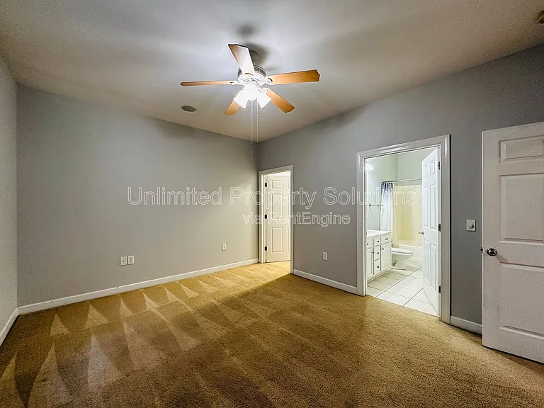 5244 Christian Dr — Photo 5
