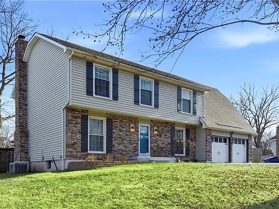 3rd image of 1701 E Sheridan Bridge Ln