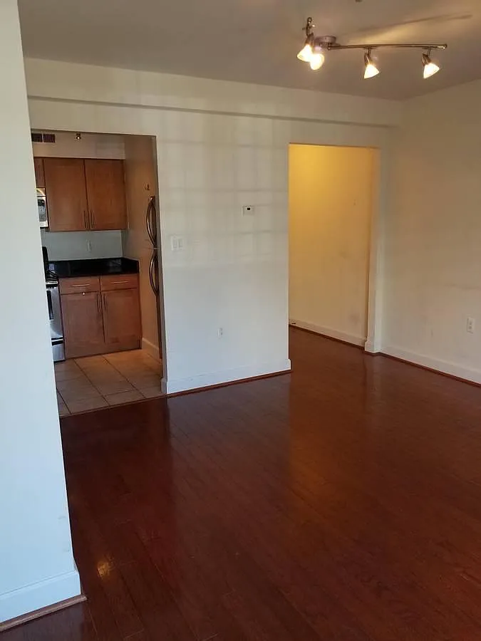 3611 38th St NW APT 406 photo 1
