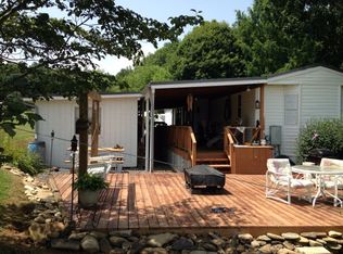7 Red Bird Cir, Whittier, NC 28789