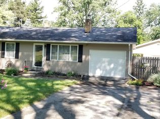 2713 E Bluewater Hwy, Ionia, MI 48846