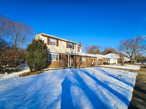 3rd image of 2632 Sheffield Dr
