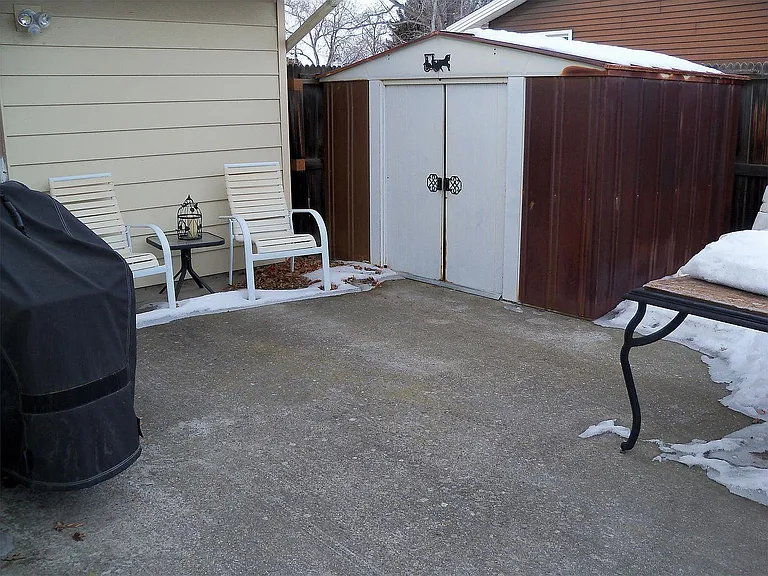107 S Crestwood Dr — Photo 20