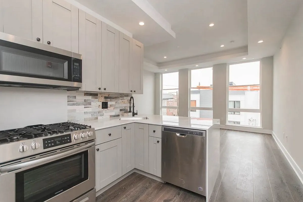 Building Photo - 1236 N 5th St #1A