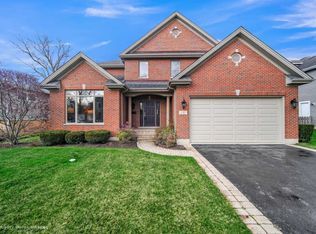 1323 Kenton Rd, Deerfield, IL 60015