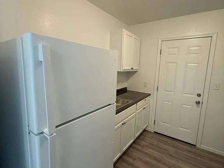 1043 Monet Dr — Photo 38