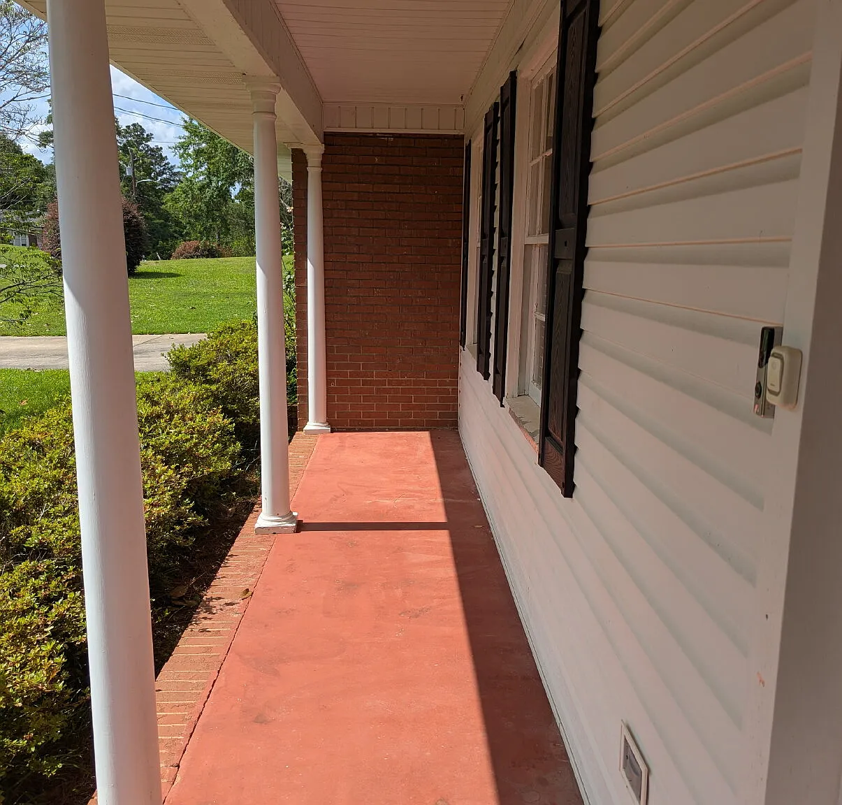 3 bed, 2.0 bath, 1548 sqft, $1,800 — Photo 4