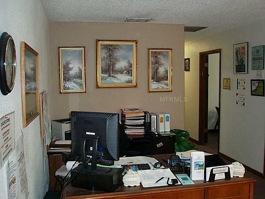 5th image of 1175 Lucerne Dr