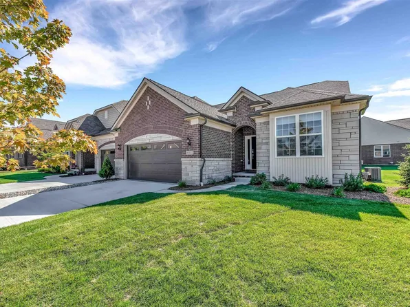 40602 Tulip Trce, Clinton Township, MI 48036