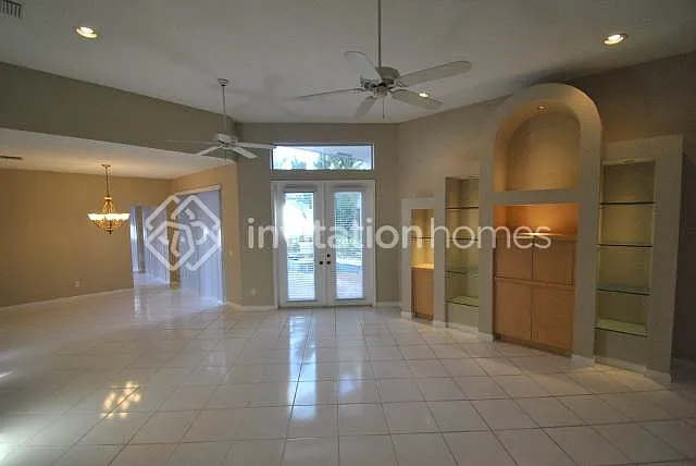 3743 Mykonos Ct
