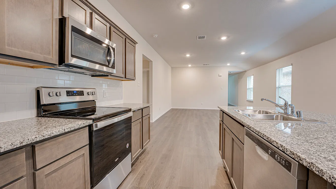 4 bed, 2182 sqft, $650 — Photo 1
