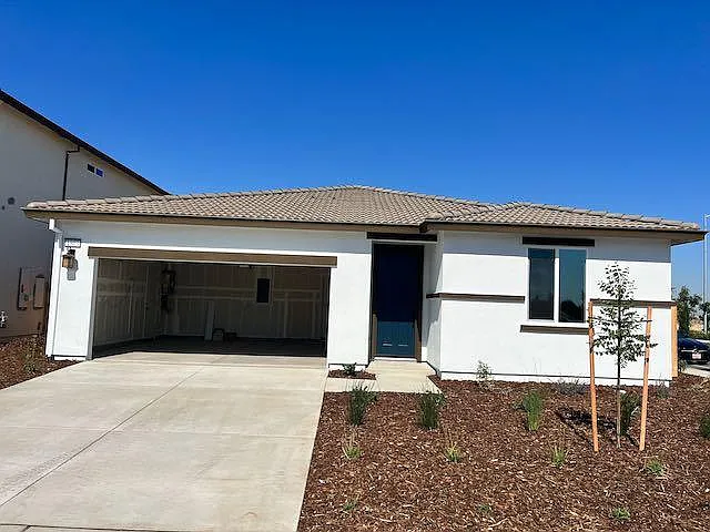 1803 Tiki Ave photo 1
