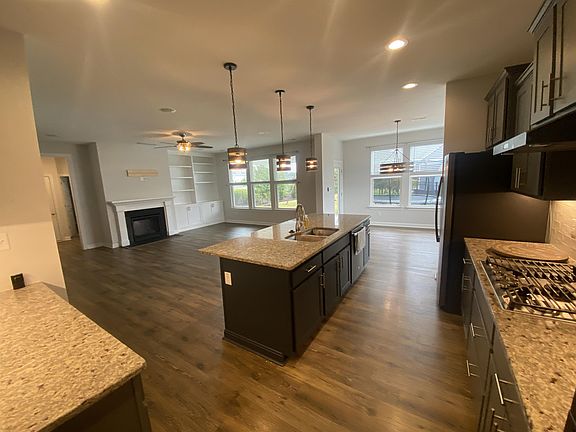 5th image of 2928 Kingsfield Dr