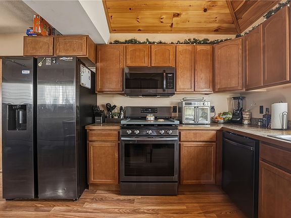 2nd image of 312 Mid Ave