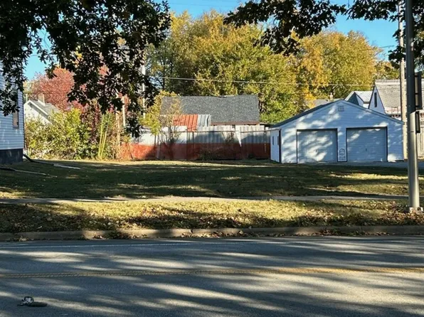 1106 E Main St, Urbana, IL 61802