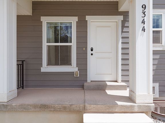 3rd image of 9344 N Vernham Ln