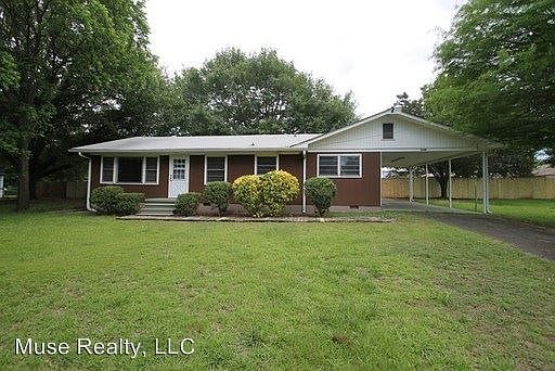 1st image of 2208 Ferris St