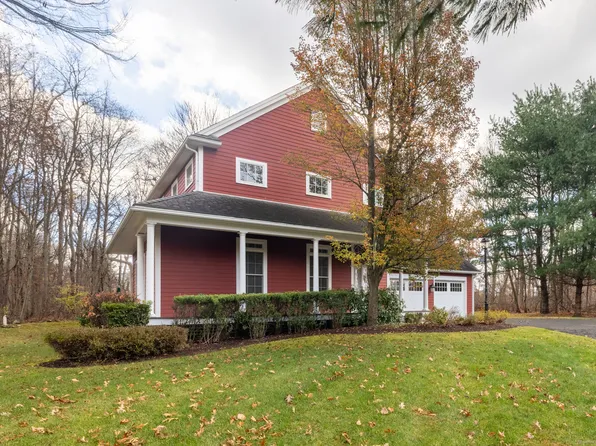 107 Periwinkle Drive #107, Middlebury, CT 06762