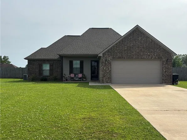 311 Meadow Ln, Natchitoches, LA 71457