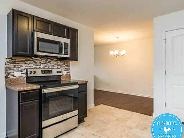 3536 Midway Island Ct — Photo 8