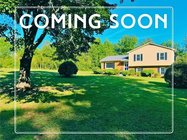 2100 Mickeytown Rd, Maidens, VA 23102