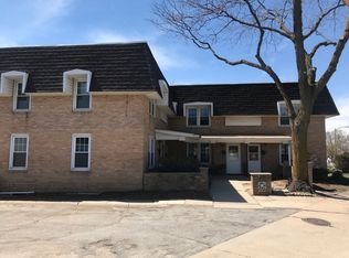 5215 NW Radial Hwy, Omaha, NE 68104