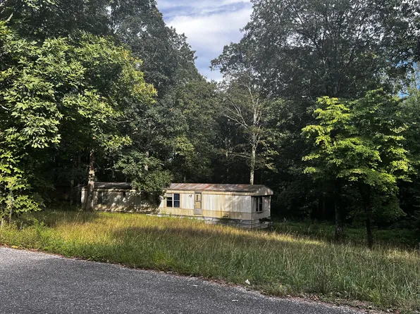 496 2nd Plumb Rd, Belvidere, TN 37306