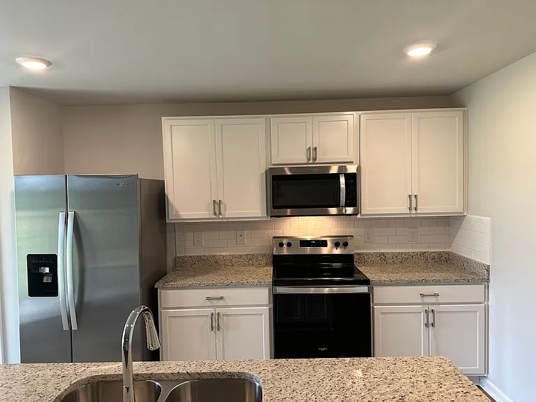 273 Ashland Dr SW — Photo 25