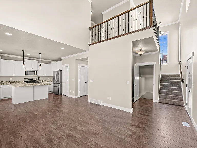 771 E Newfield Dr — Photo 11