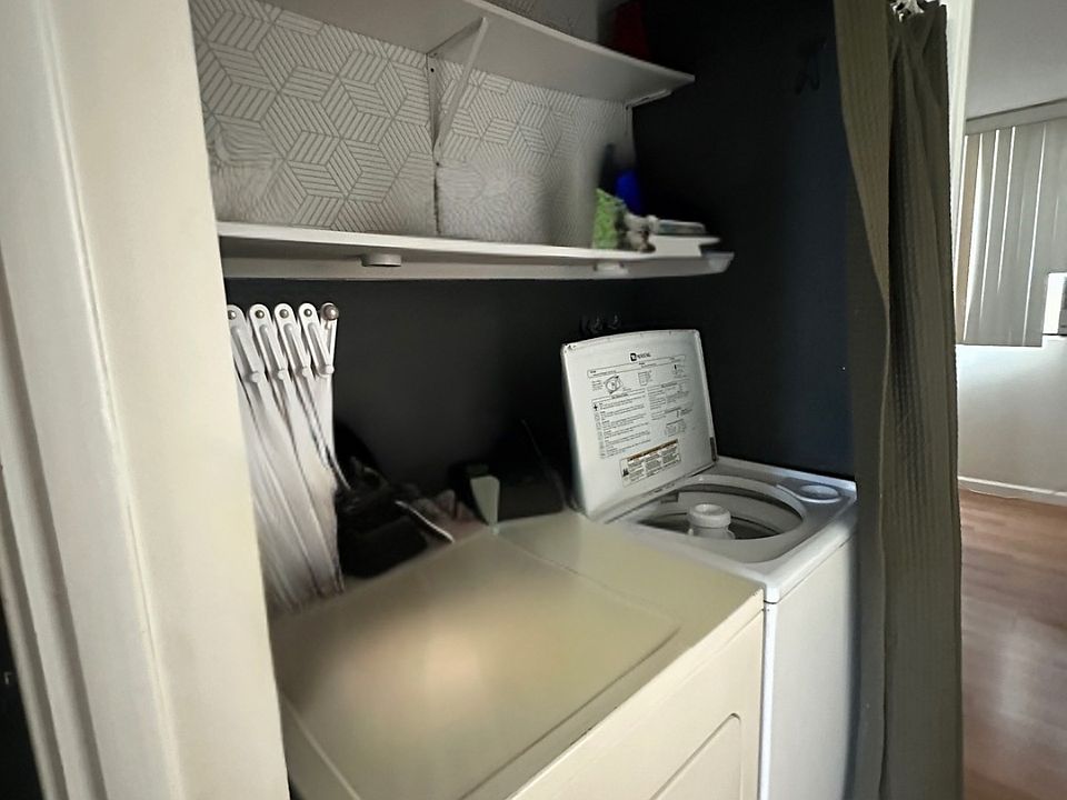 In-unit washer & dryer