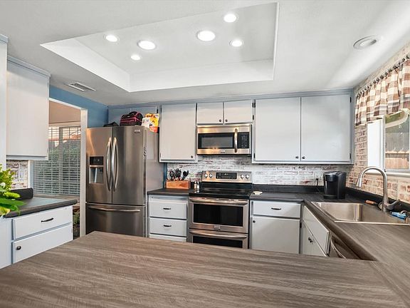 3rd image of 191 Sandalwood Drive