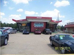 3006 S Seneca St, Wichita, KS 67217