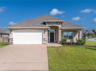 3046 Peterson Cir, Bryan, TX 77802