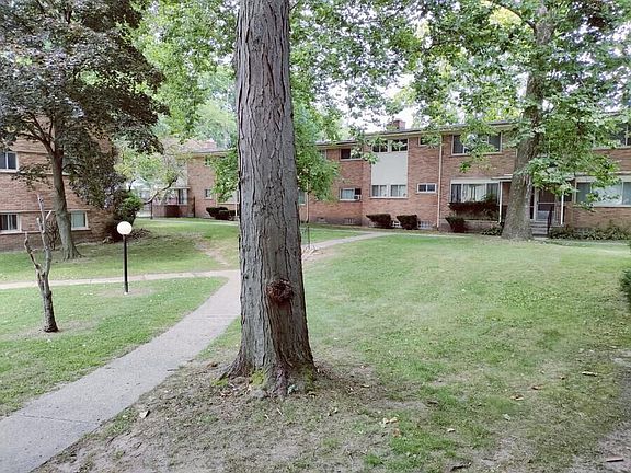 2nd image of 7282 Bentler St #13