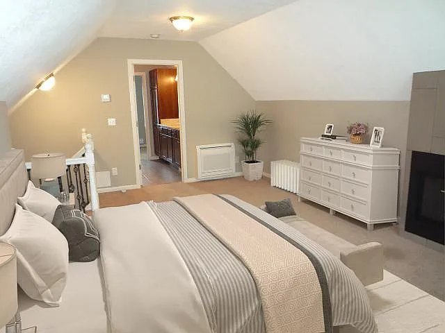 2739 Emerson Ave S — Photo 15