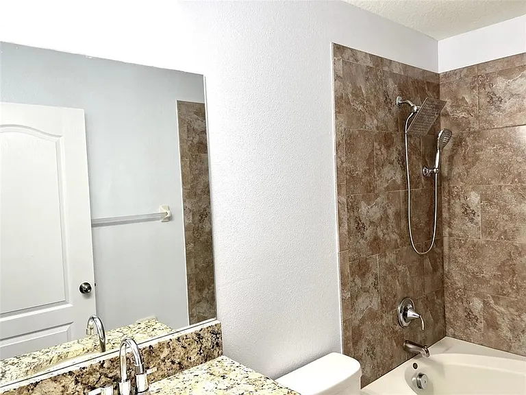 9741 Trumpet Vine Loop — Photo 20