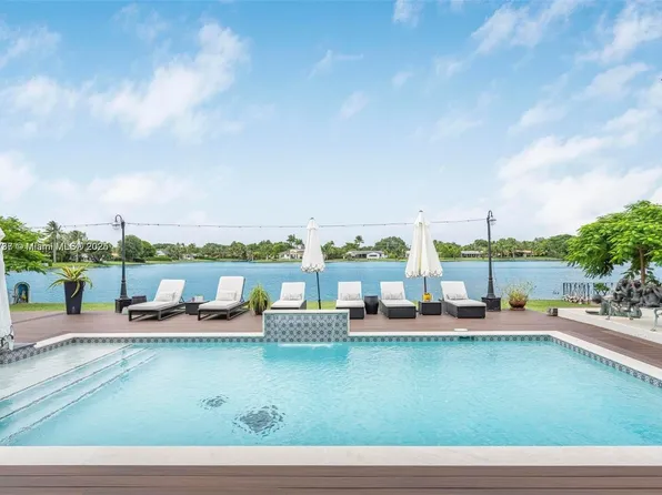 9291 SW 88th St, Miami, FL 33176