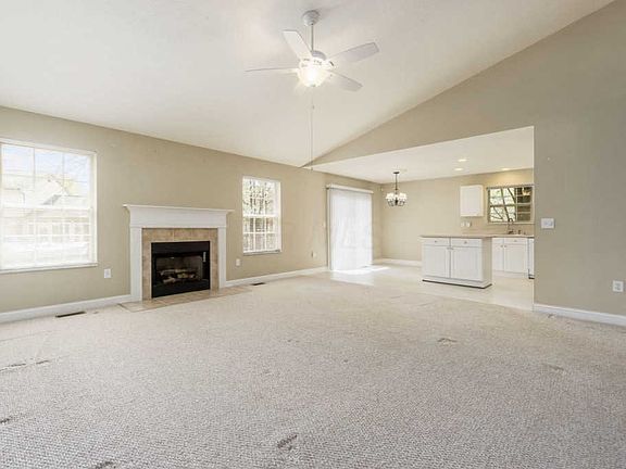 3rd image of 2103 Wagontrail Dr