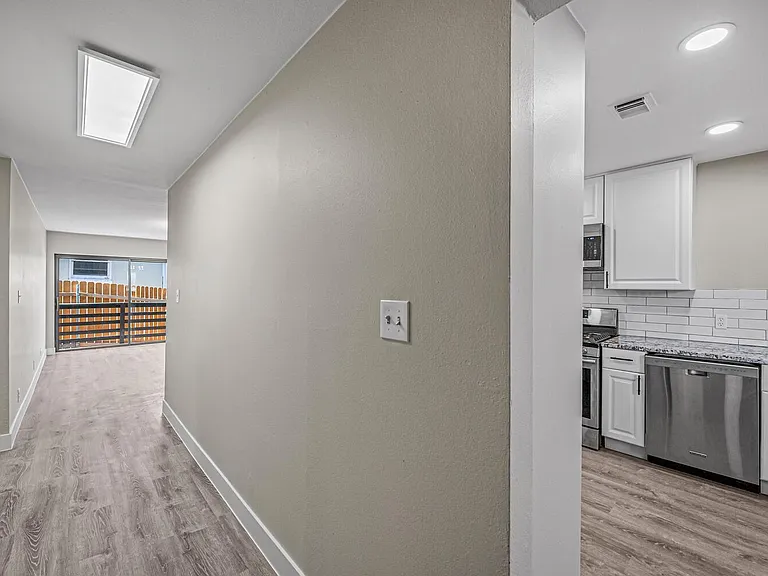3125 W Center Ave — Photo 11