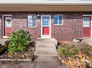158 Carriage Ln SW #32, Grand Rapids, MI 49548