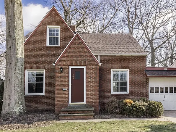 863 Roland Rd, Lyndhurst, OH 44124