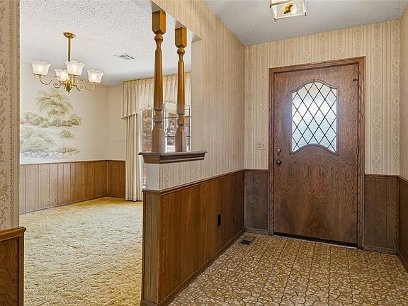 2nd image of 9813 Henderson Dr
