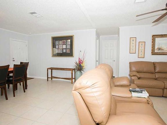 4th image of 638 Barefoot Blvd