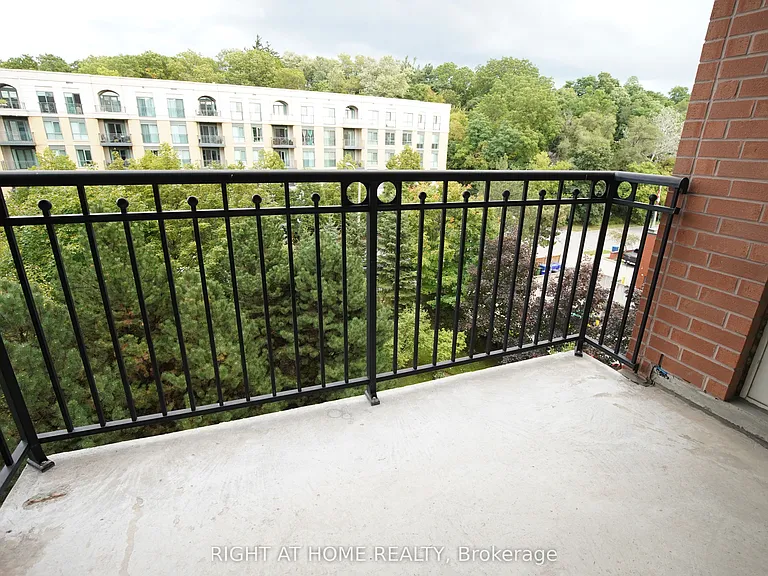 18 William Carson Cres #716 — Photo 12