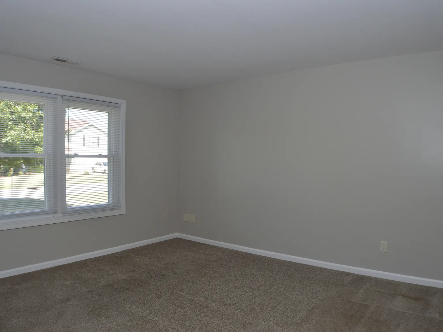 9542 Founders Way - 1 — Photo 3