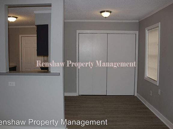 3rd image of 4093 Glenbrook St